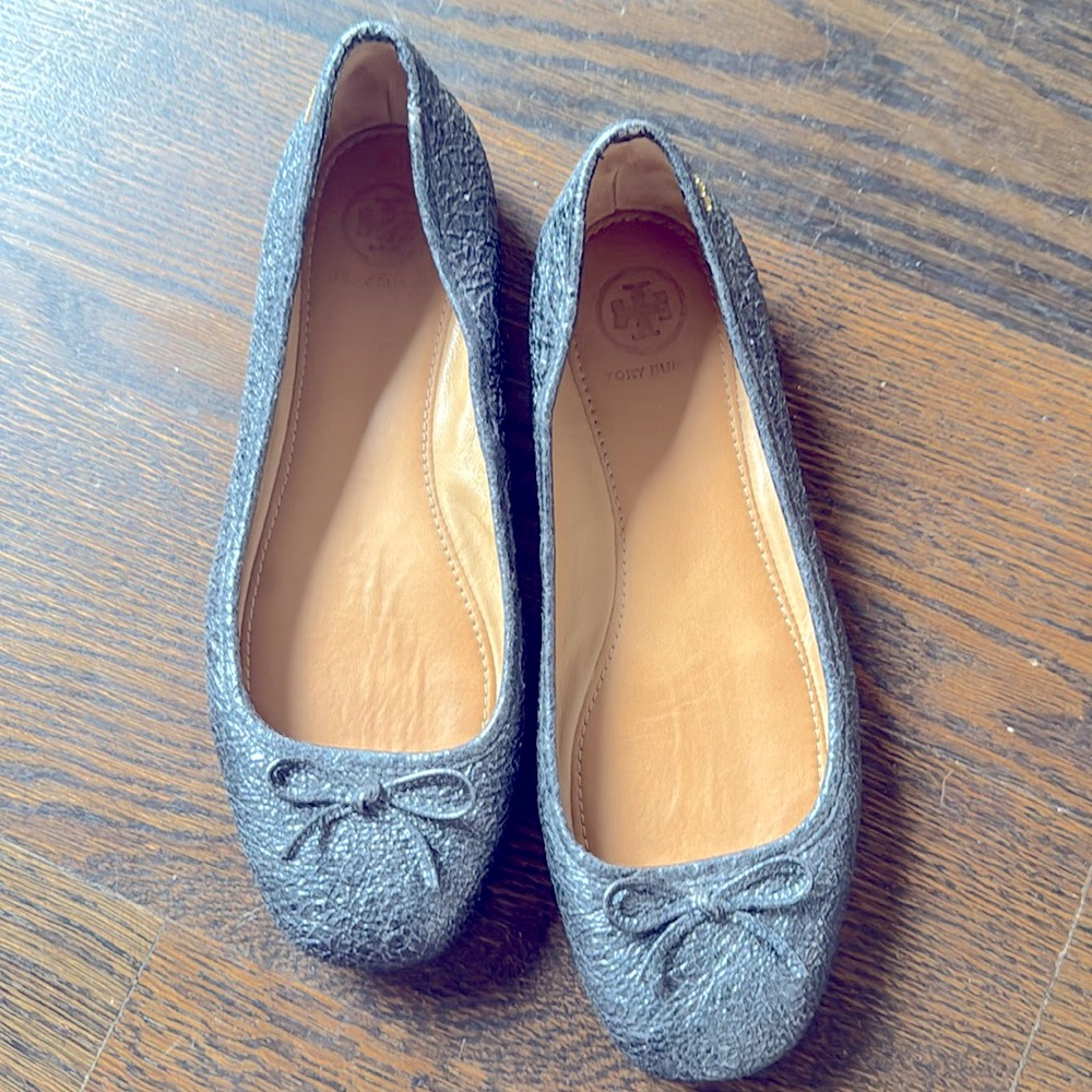 Tory Burch Ballet Flats in crinkled blue.